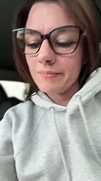 Foto porno Sex online cu LadyLena1 pe KUR.ro