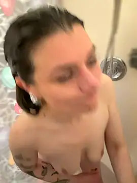 Foto porno Sex online cu LadyLena1 pe KUR.ro