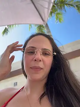 Album foto porno Nebunii pe chat marca Lady_LauraRose