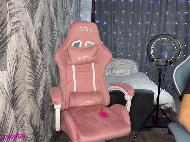 Foto porno Ganduri murdare cu LallyRose pe KUR.ro