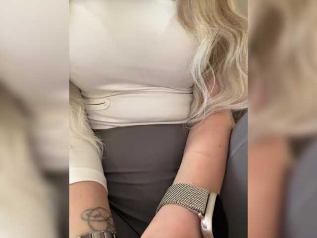 Foto porno LedyMiya descoperita pe video chat pe KUR.ro