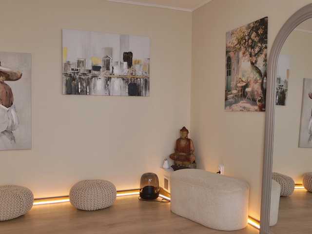 Foto porno LennaGodess se dezbraca la web pe BongaCams pe KUR.ro