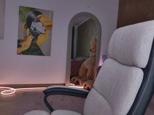 Foto porno LennaGodess se dezbraca la web pe BongaCams pe KUR.ro