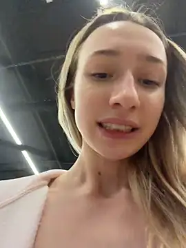 Foto porno Nebunii pe chat marca Lia__Love pe KUR.ro