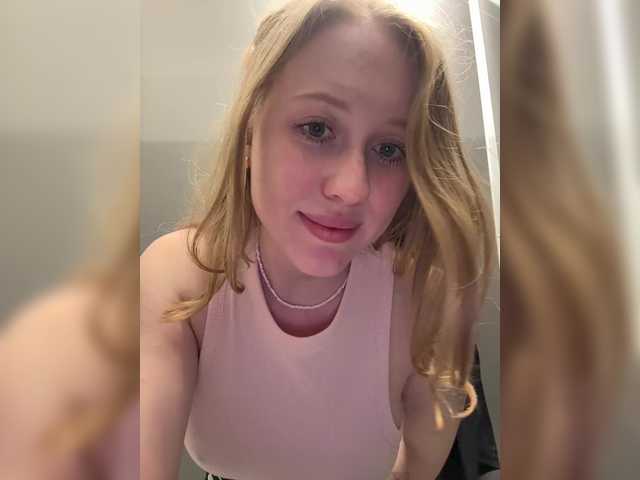 Foto porno Likachkaa descoperita pe video chat pe KUR.ro