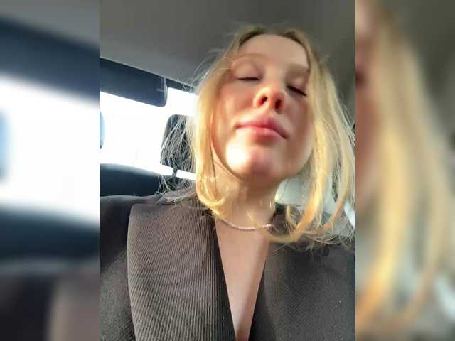 Foto porno Likachkaa descoperita pe video chat pe KUR.ro