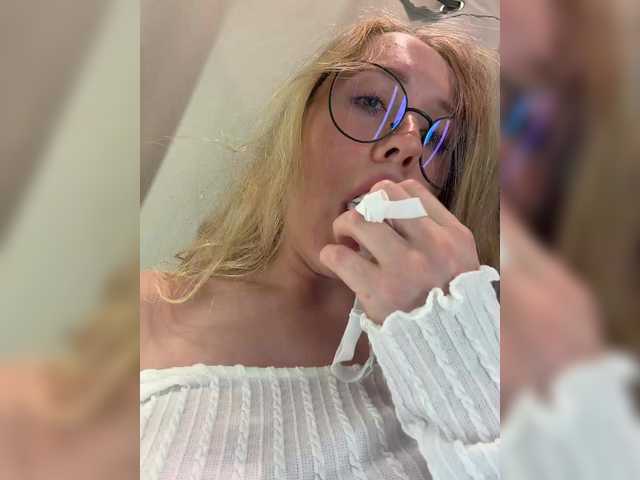 Foto porno Nebunii pe chat marca -Queen-Maria- pe KUR.ro