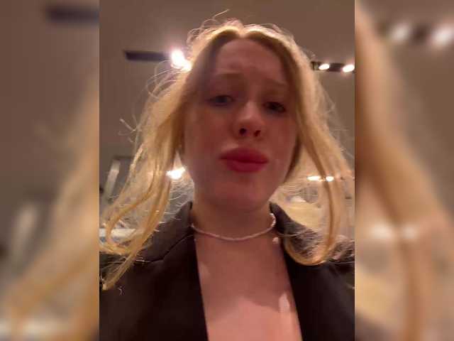 Foto porno Likachkaa descoperita pe video chat pe KUR.ro
