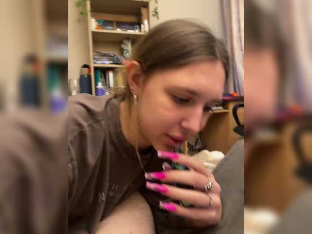 Foto porno Ganduri murdare cu LinaTwins pe KUR.ro