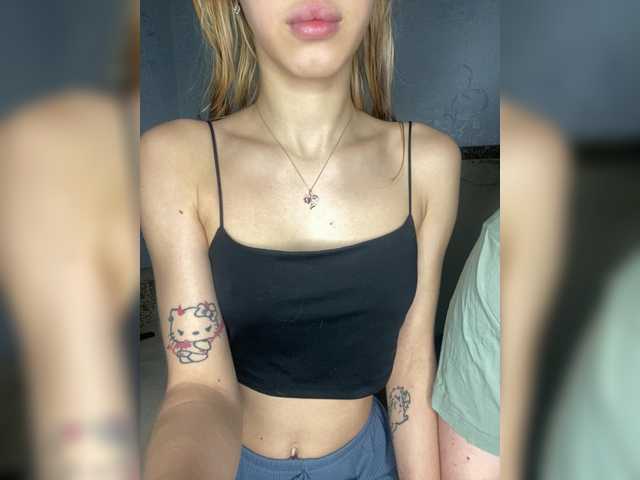 Foto porno Discutii intime cu LinaTwins pe KUR.ro