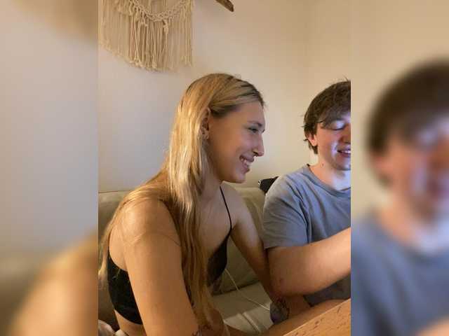 Foto porno Discutii intime cu LinaTwins pe KUR.ro