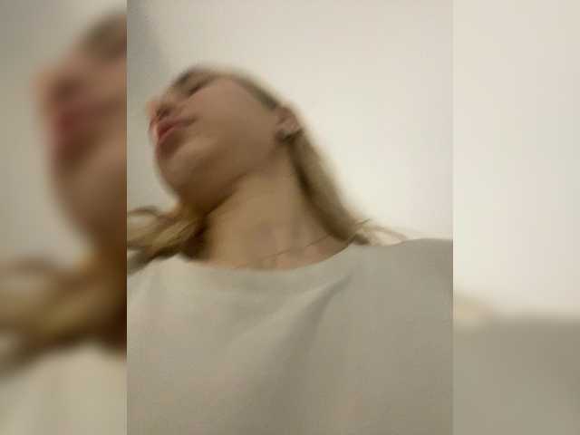 Foto porno Discutii intime cu LinaTwins pe KUR.ro