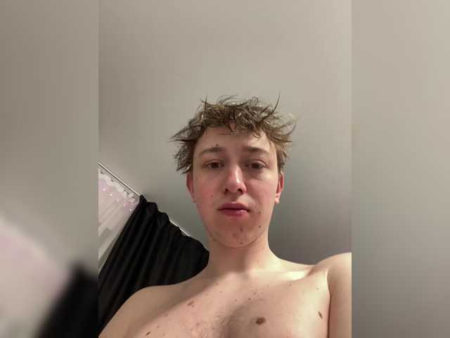 Foto porno Ganduri murdare cu LinaTwins pe KUR.ro
