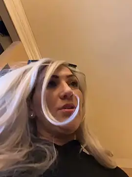 Foto porno Ganduri murdare cu LittleMissEeve pe KUR.ro