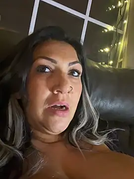 Foto porno Ganduri murdare cu LittleMissEeve pe KUR.ro