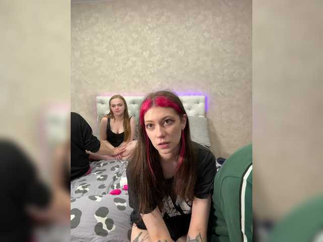 Foto porno LuckyStar se dezbraca la web pe BongaCams pe KUR.ro
