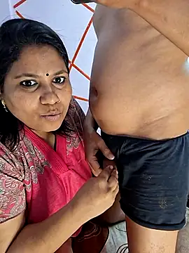 Foto porno Ganduri murdare cu MOM-SUN-COUPLE pe KUR.ro