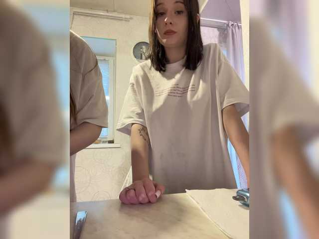 Foto porno MYHOMORIKI se dezbraca la web pe BongaCams pe KUR.ro