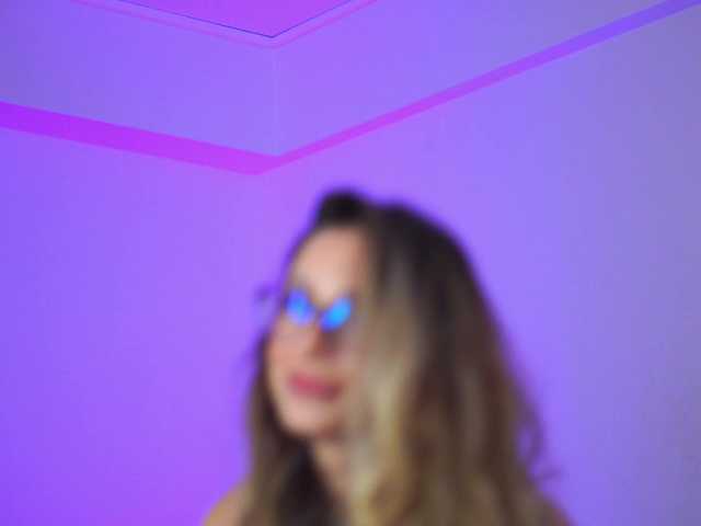 Foto porno Nebunii pe chat marca MaddieBryggs pe KUR.ro