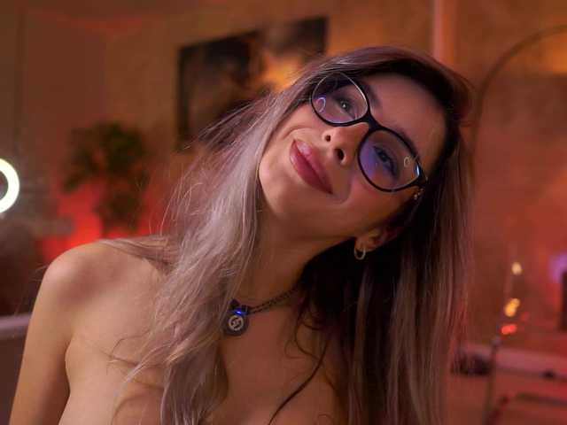 Foto porno Nebunii pe chat marca MaddieBryggs pe KUR.ro