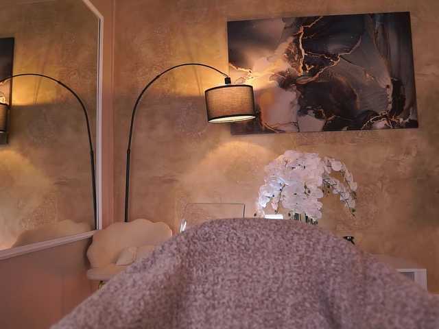 Foto porno Nebunii pe chat marca MaddieBryggs pe KUR.ro