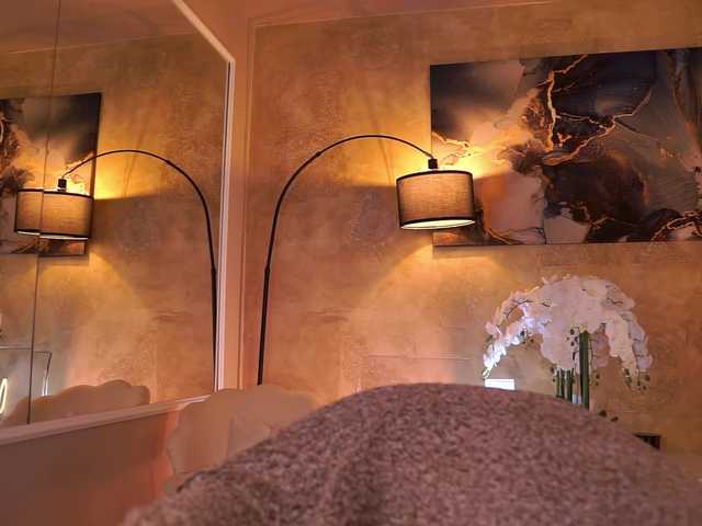 Foto porno Nebunii pe chat marca MaddieBryggs pe KUR.ro