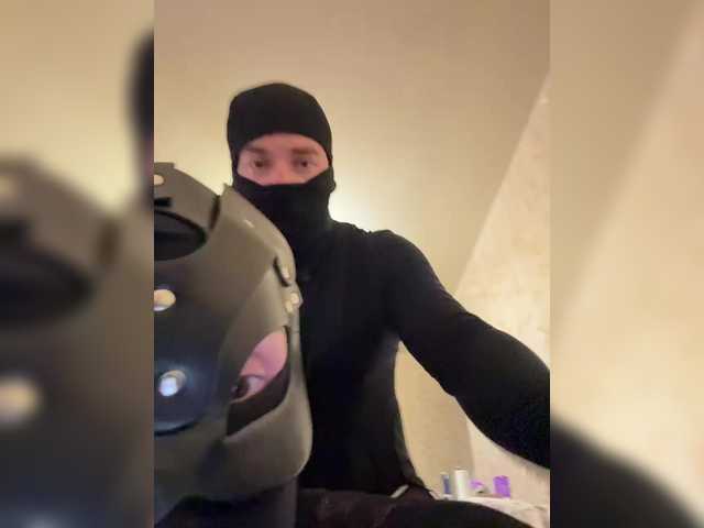 Album foto porno MadmenLovers ne arata tot la camera