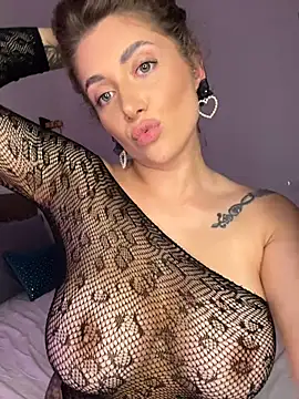 Foto porno Sex online cu Malasantababy pe KUR.ro