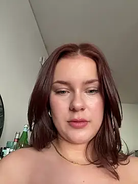 Foto porno Ce sexy este MaribelRiver pe KUR.ro