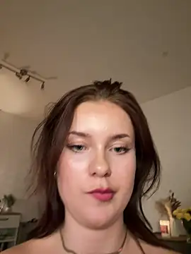 Foto porno Ce sexy este MaribelRiver pe KUR.ro