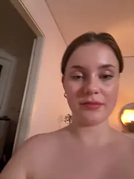 Foto porno Nebunii pe chat marca MaribelRiver pe KUR.ro