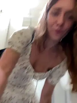 Foto porno Ce sexy este MariiD pe KUR.ro