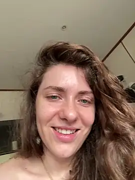 Foto porno MariiD vrea sex pe StripChat pe KUR.ro