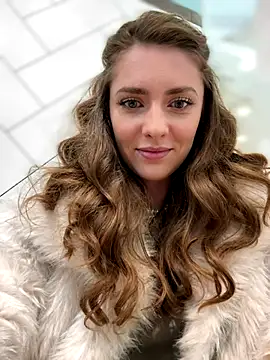 Foto porno MariiD vrea sex pe StripChat pe KUR.ro