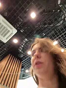 Foto porno MariiD vrea sex pe StripChat pe KUR.ro