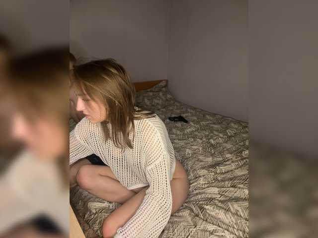 Foto porno MayaSky ne arata tot la camera pe KUR.ro