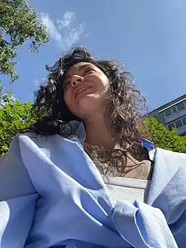 Foto porno Nebunii pe chat marca MeekyRich pe KUR.ro