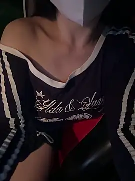 Foto porno Sex online cu Meii-meyy pe KUR.ro