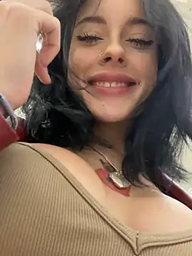Foto porno Nebunii pe chat marca Melissa_crazy pe KUR.ro