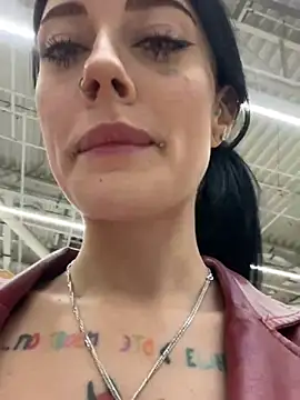 Foto porno Nebunii pe chat marca Melissa_crazy pe KUR.ro