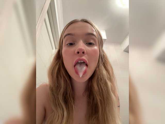 Foto porno Fantezii cu MeowMia pe BongaCams pe KUR.ro