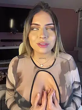 Foto porno Nebunii pe chat marca MiaWhitePink_ pe KUR.ro