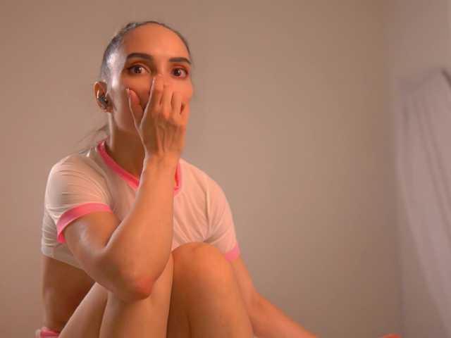 Foto porno MilaMayy vrea sex pe BongaCams pe KUR.ro