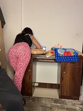 Foto porno Discutii intime cu Miss__Malaika pe KUR.ro