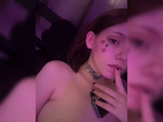 Foto porno Fantezii cu Molly- pe BongaCams pe KUR.ro