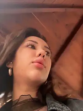 Foto porno Nebunii pe chat marca Musae pe KUR.ro