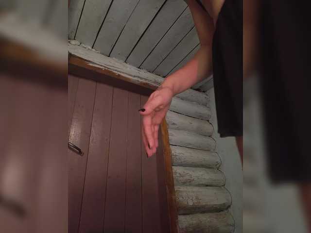 Foto porno Mussypussy222 se dezbraca la web pe BongaCams pe KUR.ro