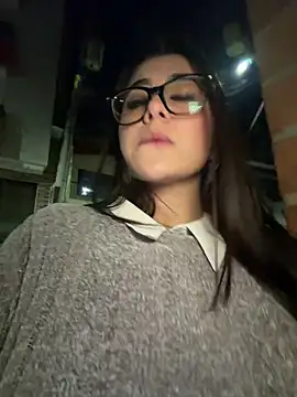 Foto porno Natha_Fantasy descoperita pe video chat pe KUR.ro