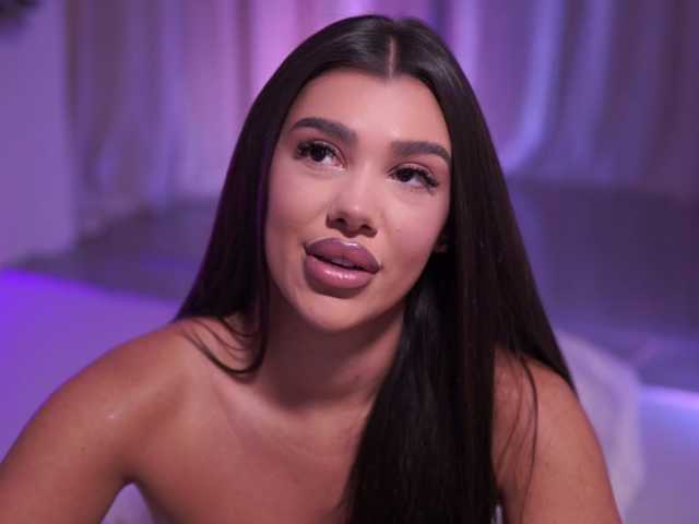Foto porno Sex online cu NatyDesiree pe KUR.ro