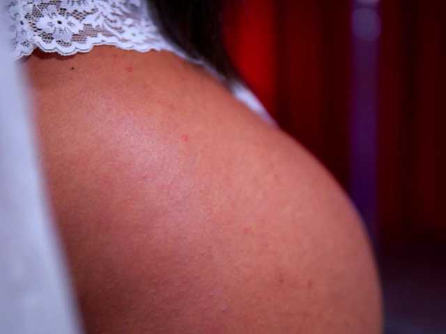 Foto porno Sex online cu NatyDesiree pe KUR.ro